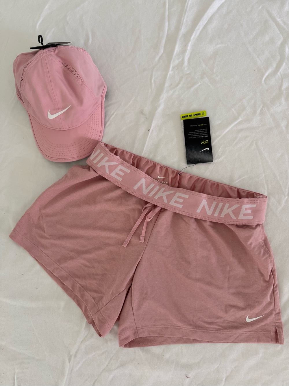 New Sz M Nike Womens Pink Athletic Shorts, Hat